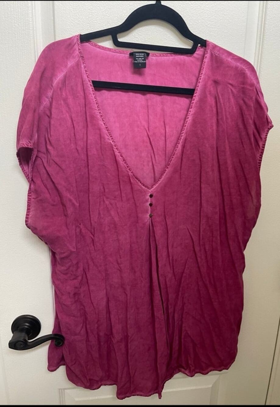 Torrid pink top Sz 1 womens blouse
